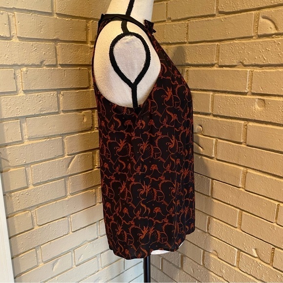 A.L.C. Women’s 100% Silk Floral Print Pleated Sleeveless Blouse Top Size 4 - Picture 2 of 7